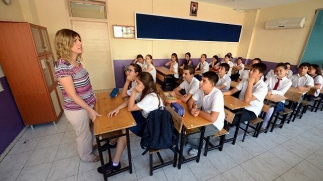 Liselerde haftalık ders saatleri değişti