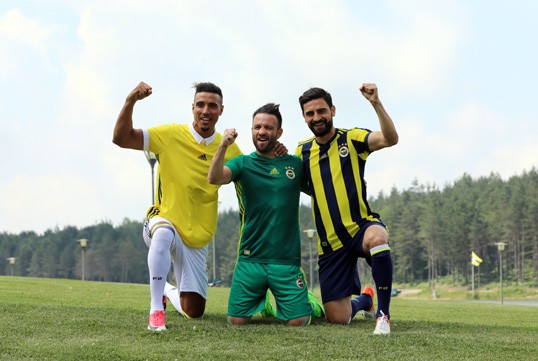 Iste Fenerbahce Nin 2017 2018 Sezonu Formalari Fotohaber Spor