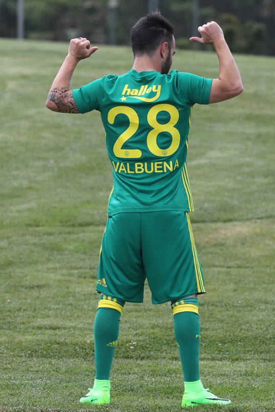 Iste Fenerbahce Nin 2017 2018 Sezonu Formalari Fotohaber Spor
