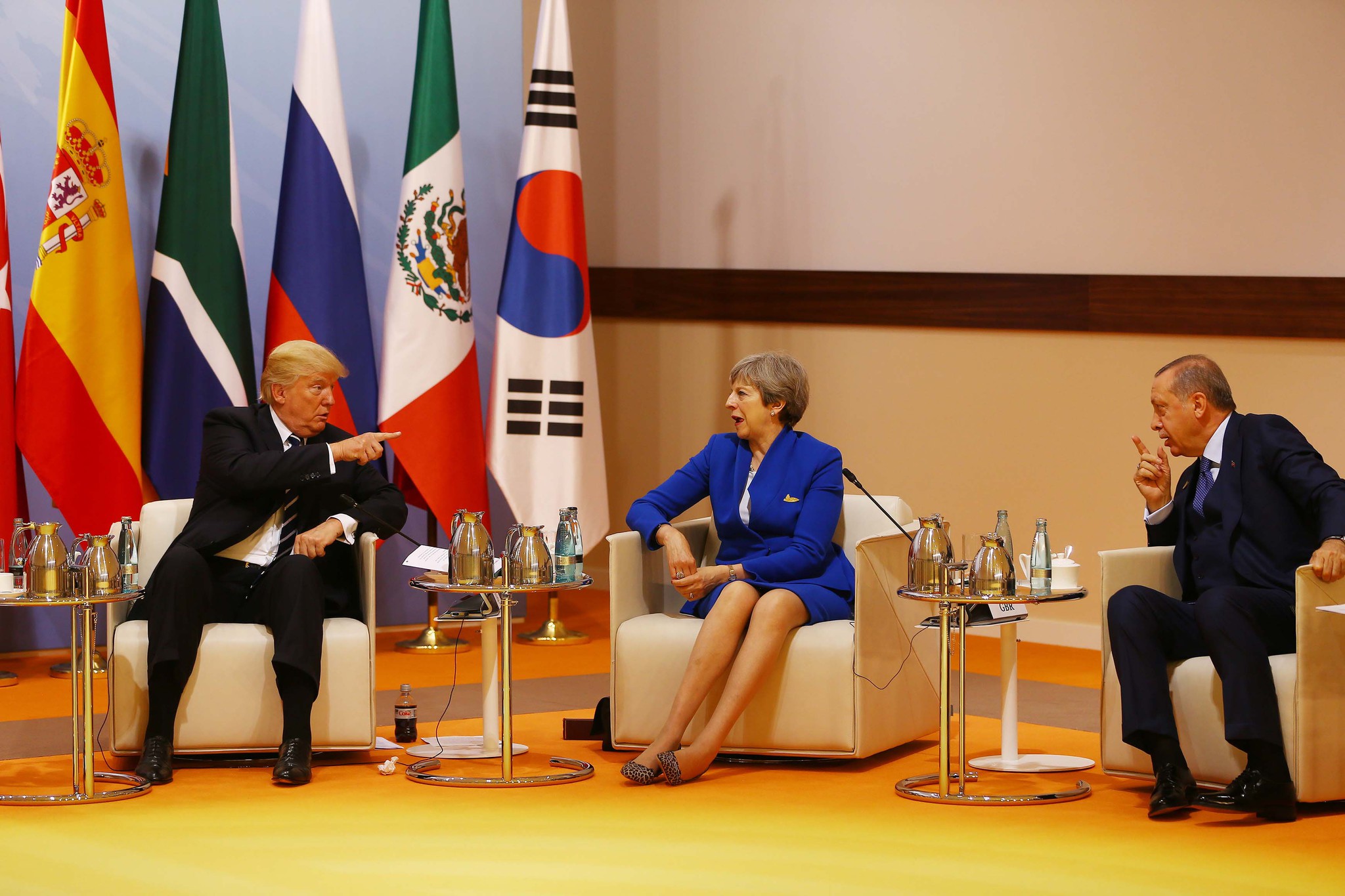 Avrupa’nın kalbinde FETÖ ve PKK mesajı...