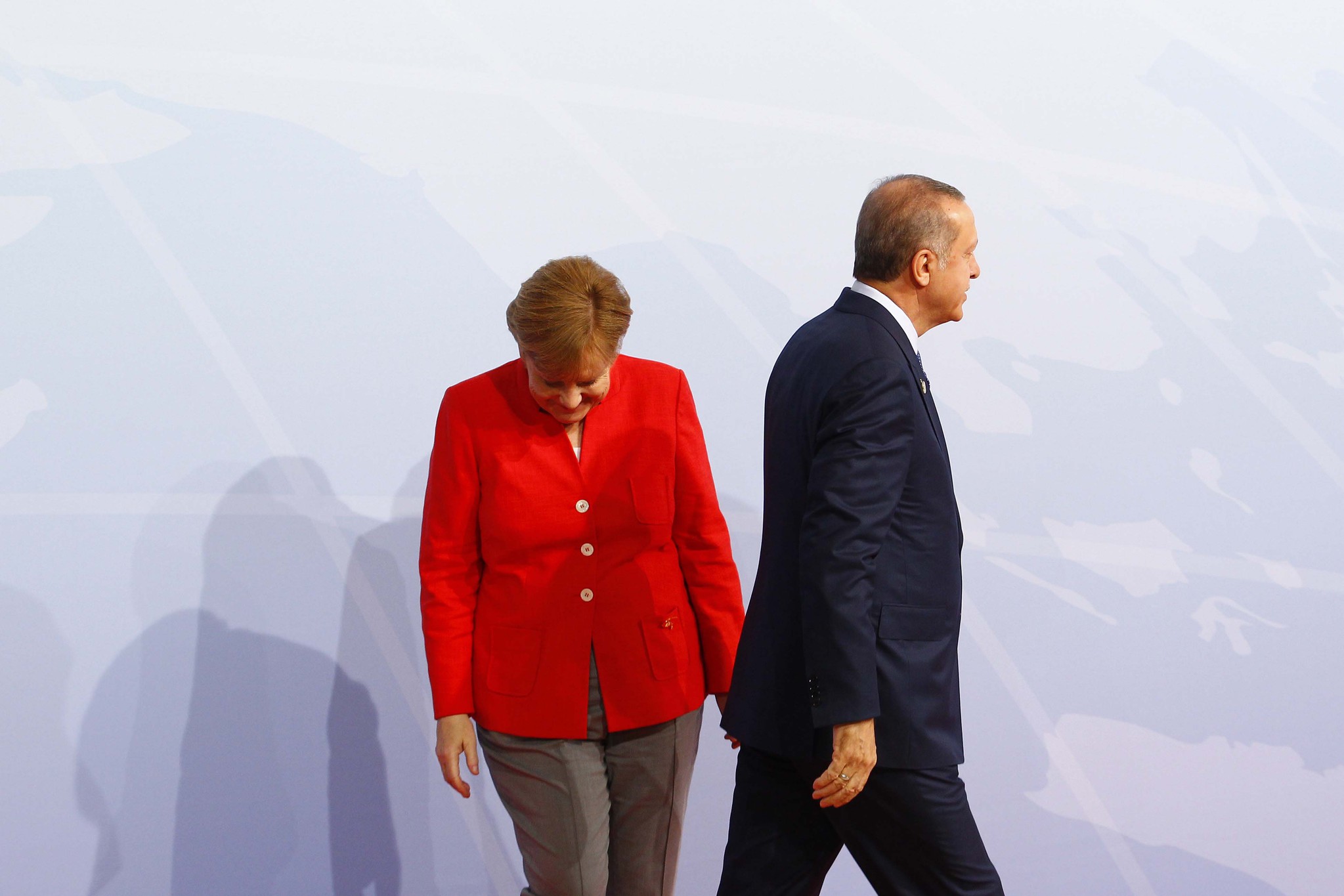 Avrupa’nın kalbinde FETÖ ve PKK mesajı...