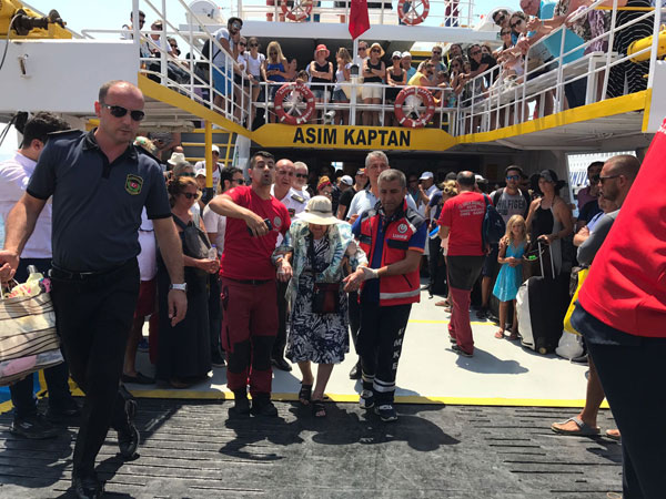 Son dakika! Tahliyeler başladı.. İlk feribot Bodrum’da