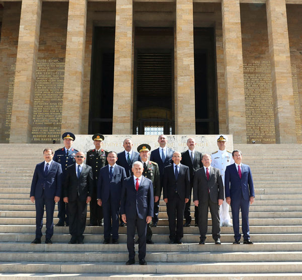 İşte yeni YAŞ kararları!