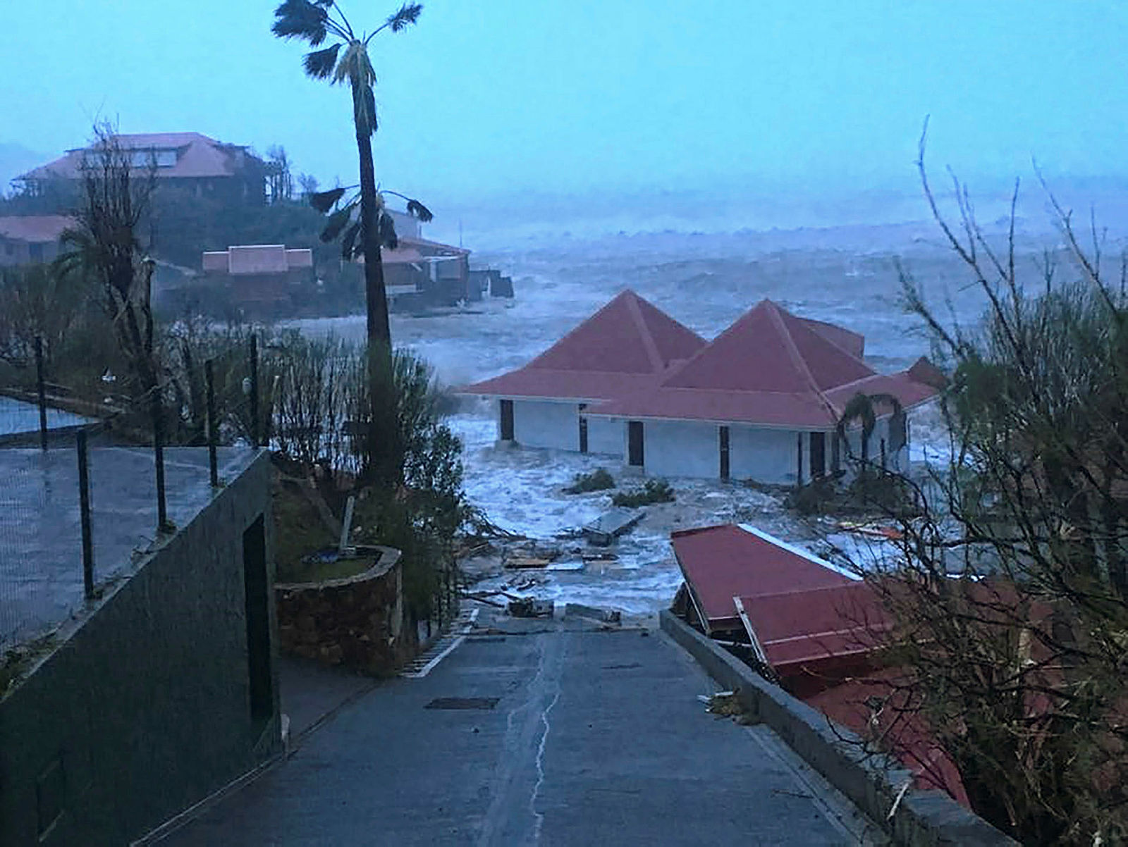 Son dakika: Irma kasırgası Porto Riko’yu vurmaya başladı