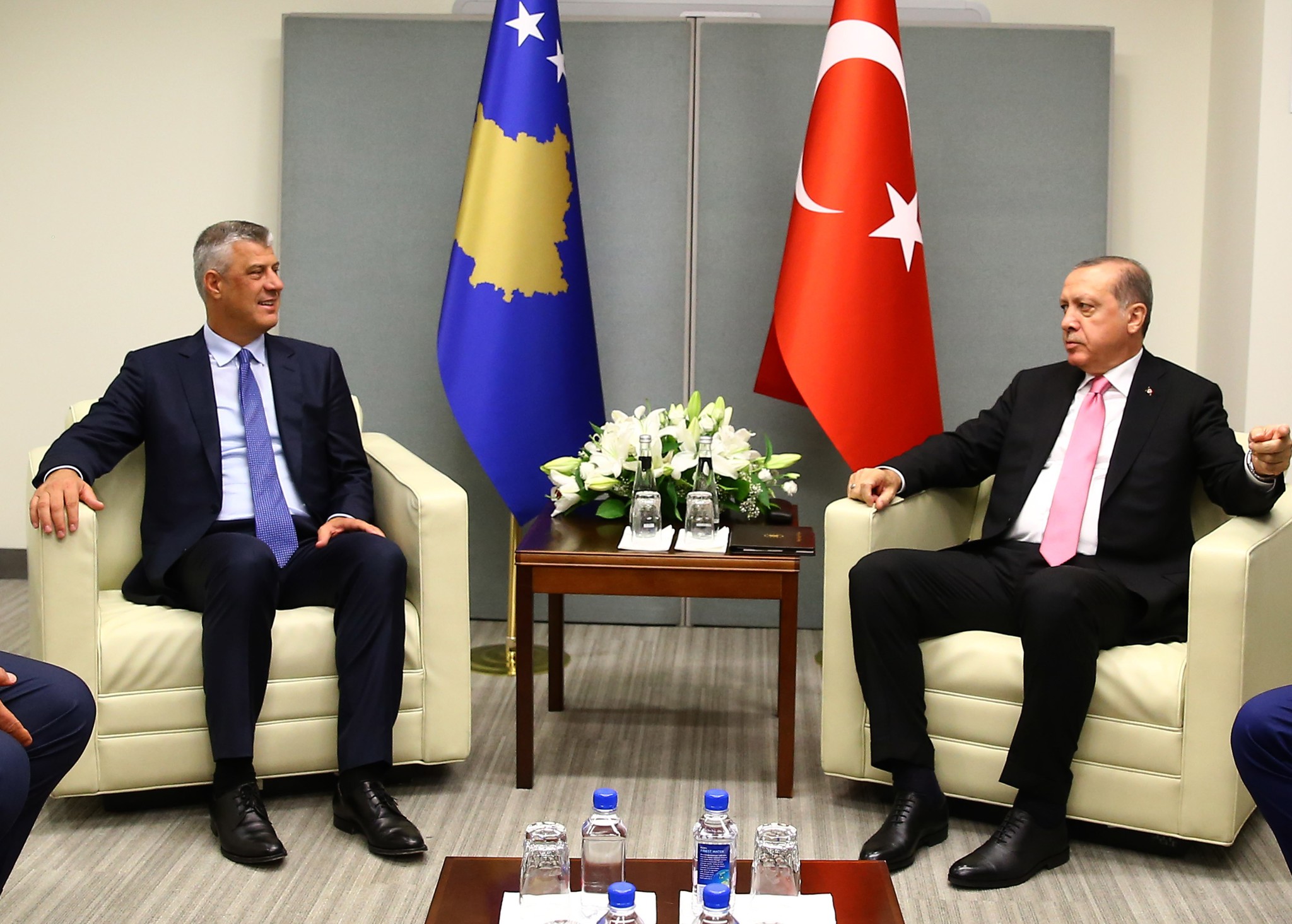 Kılıçdaroğlu konuşurken ABD’den gelen fotoğraflar CHP liderini komik duruma düşürdü