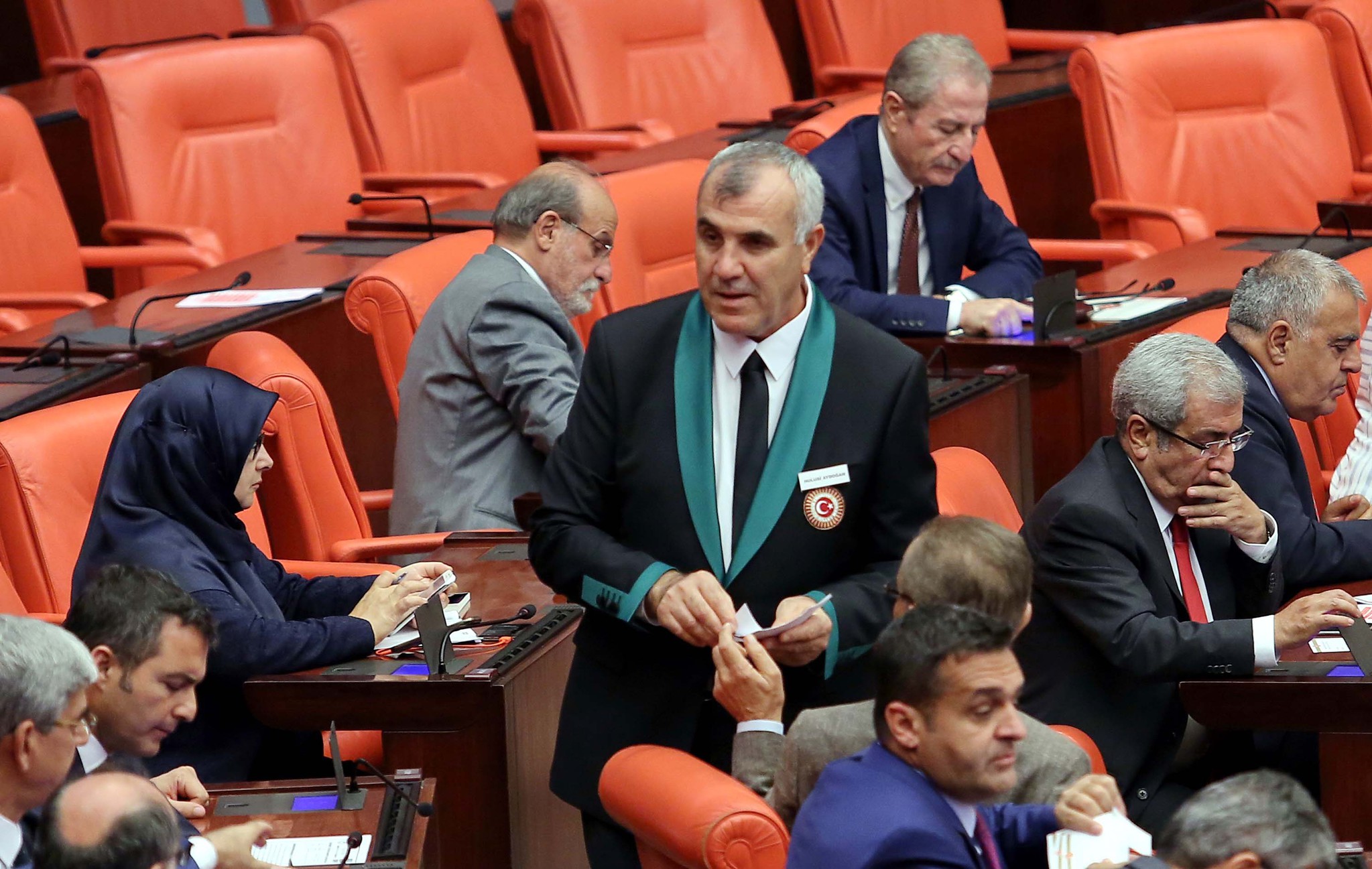 Son dakika: TBMM’de bir ilk!