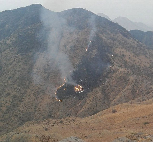 Son dakika: Yolcu uçağı dağa çakıldı! İşte ilk fotoğraflar