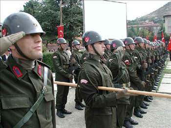  Ülke ülke askerlik uygulamaları...