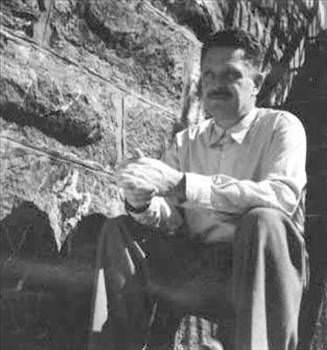 005 d Nazım Hikmet...