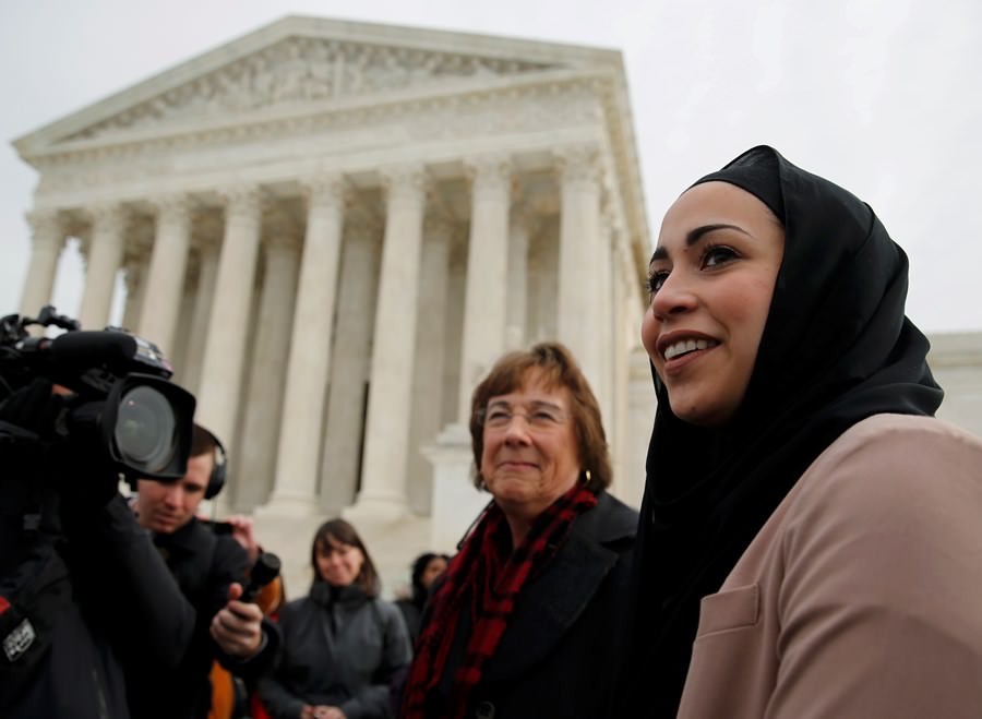 ABD müslüman kızın davasını konuşuyor