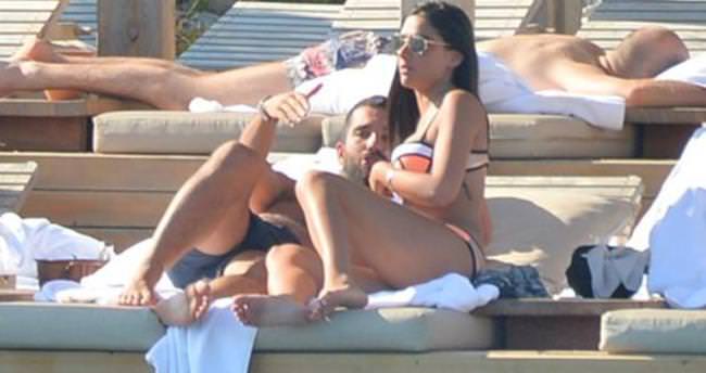 Arda Turan ile Aslıhan Doğan'ın romantik tatili