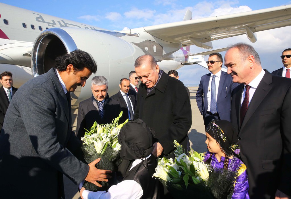 Cumhurbaşkanı Erdoğan, Katar Emiri’ni Trabzon’da karşıladı
