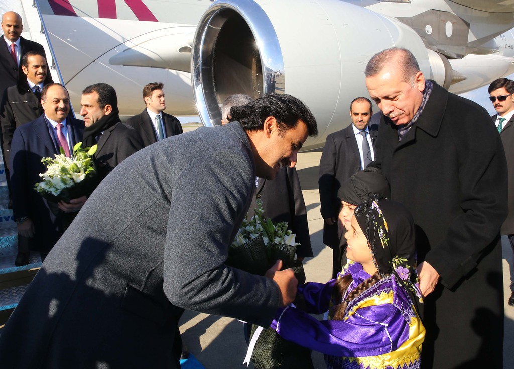 Cumhurbaşkanı Erdoğan, Katar Emiri’ni Trabzon’da karşıladı