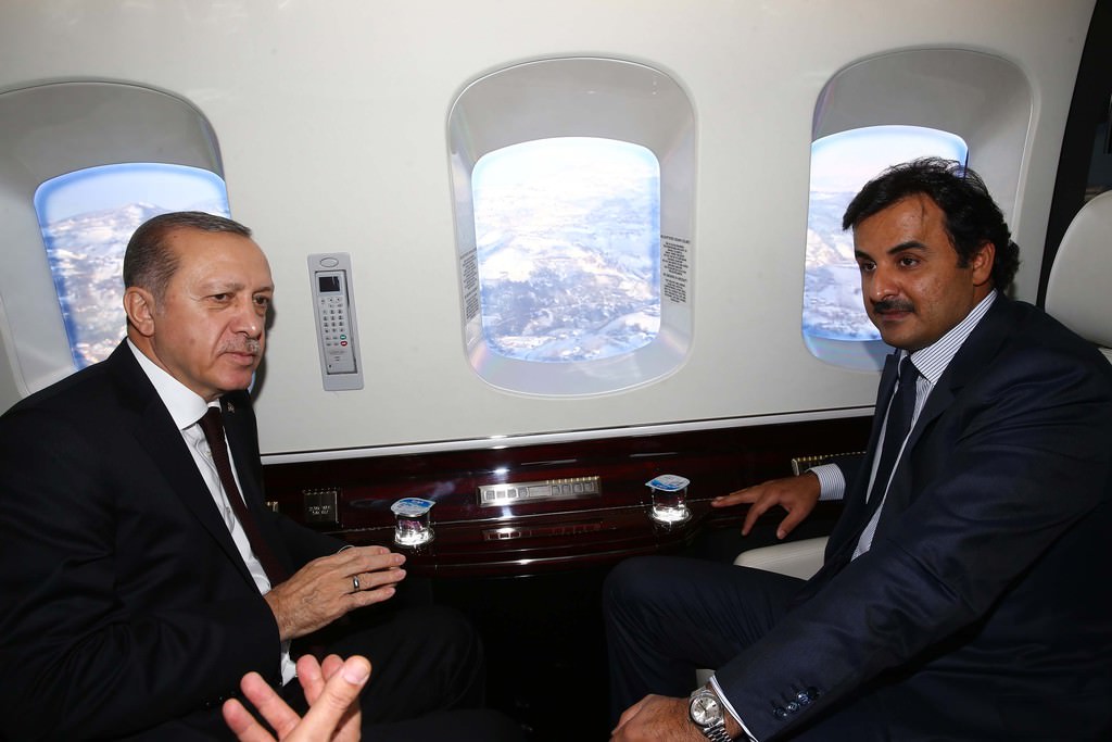 Cumhurbaşkanı Erdoğan, Katar Emiri’ni Trabzon’da karşıladı