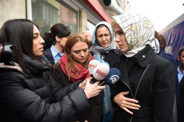 Cumhurbaşkanı Erdoğan’ın kızları taziye evinde