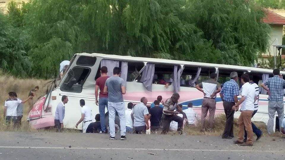 Kayseri'de otobüs devrildi: Çok sayıda yarlı var!