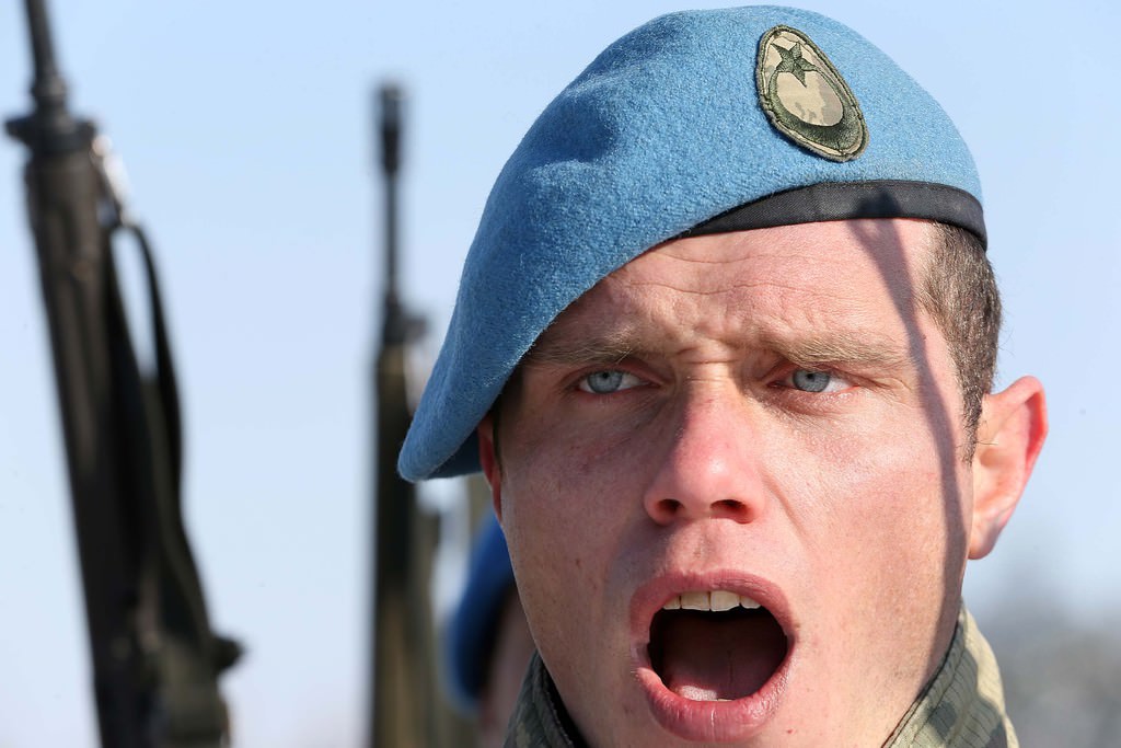 Son dakika haberi: Hulusi Akar, Hainler, arazide baş edemeği komandolarımızı...