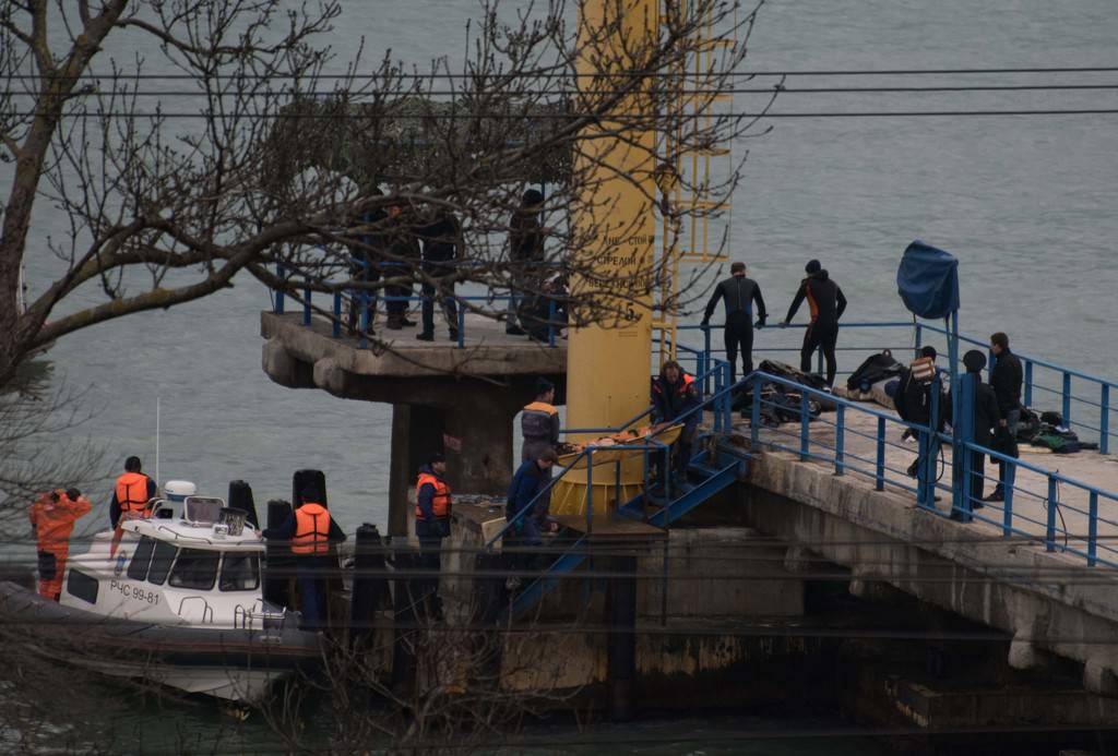 Rusya şokta! Düşen uçak Karadeniz’in 70 metre derinliğinde... İşte ilk fotoğraflar