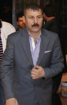 Twitter Azer Bülbül'ün şok ölümü ile çalkalandı