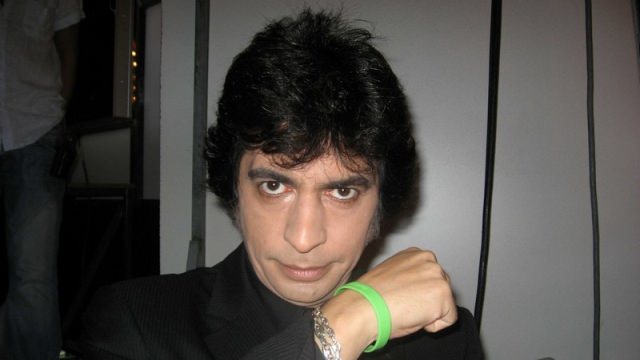 Bir darbe de reklam sektöründen!