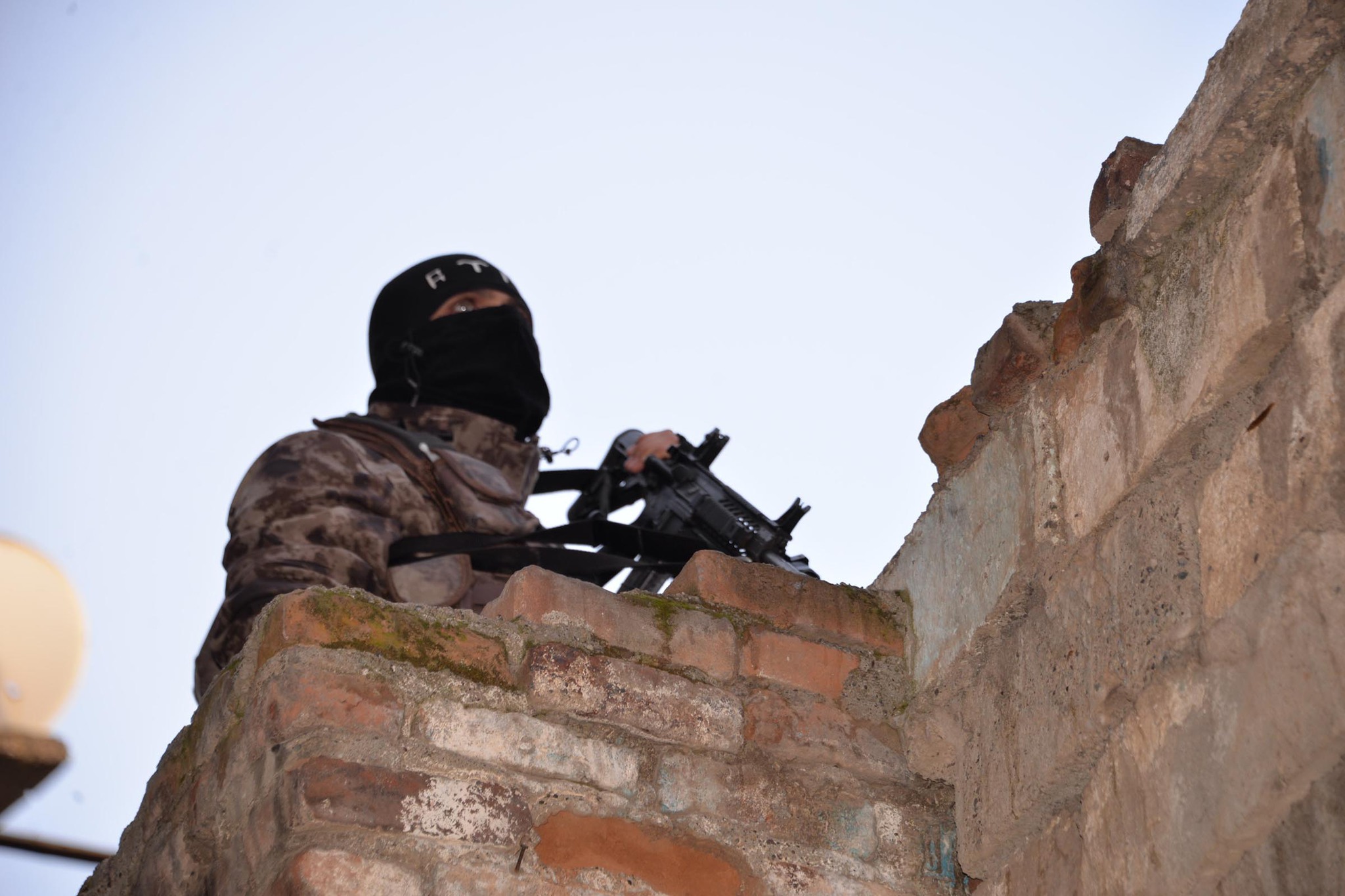 Sur’da hava destekli uyuşturucu operasyonu