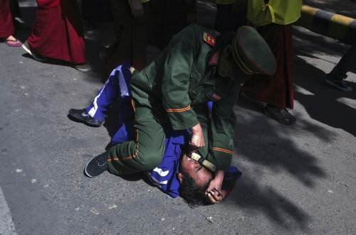 Dünyadan günün fotoğrafları (8 Şubat 2012)