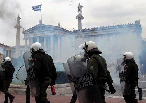 Yunanistan yine kar��t�