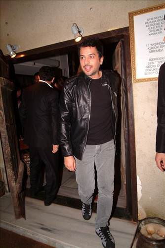 Emre Altu�