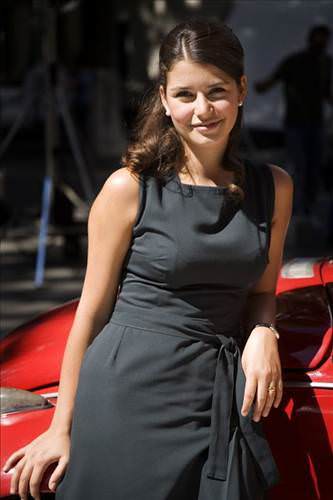 beren saat d Ünlülerin mezun oldukları okullar!