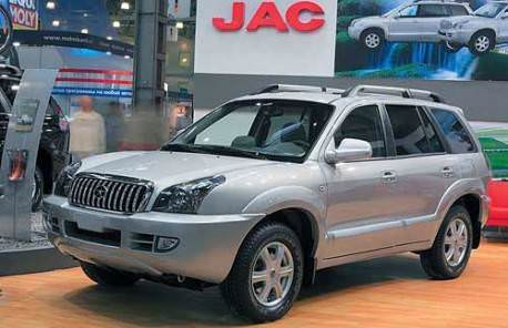 36saguar_suv_d.jpg