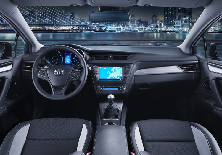 Тойота авенсис 2018 новый кузов фото Тойота авенсис 2018 новый кузов фото