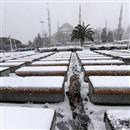 �stanbul'un tarihi silüetleri beyaza büründü