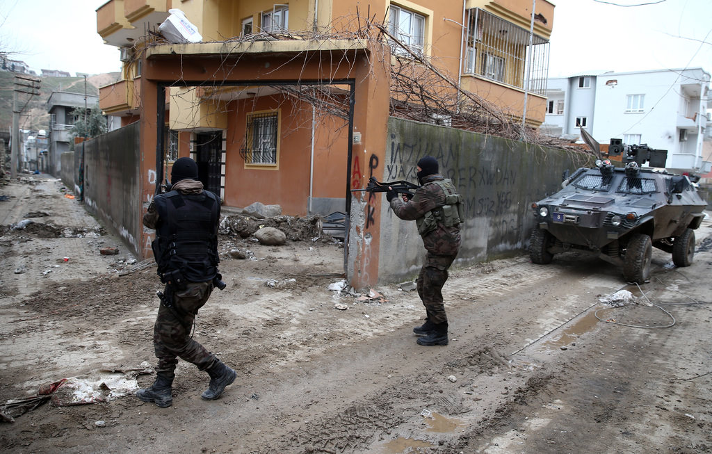 PKK Cizre'ye gömüldü