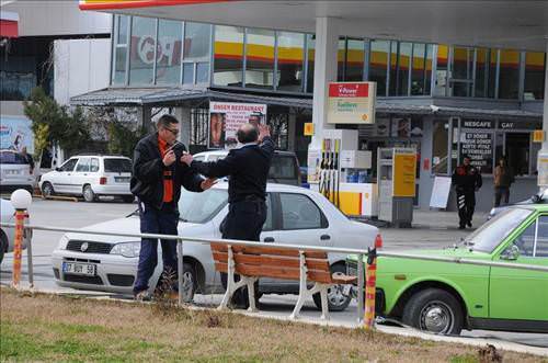 Sald�rgan� durdurmaya çal���rken �ehit oldu