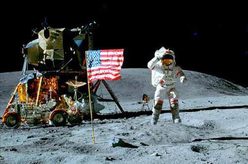 NASA'nın Fotoğraflarındaki UFO'lar!