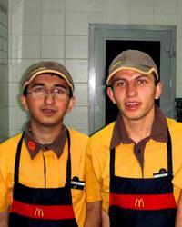 McDonald's engelleri kald�ran projeyle d�nyaya �rnek oldu