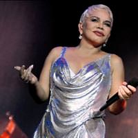 Bu yaz da �nl�ler 'Arena'da bulu�acak!