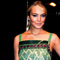 Lindsay yeniden erkeklere d�nd�
