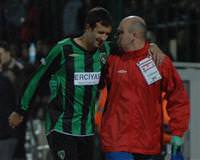 Taner G�lleri'ye sald�r�