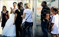 Damat yumruklad�, gelin alk��lad�