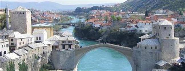Avrupa'n�n Kud�s'� Bosna g�zya�lar�n� sildi