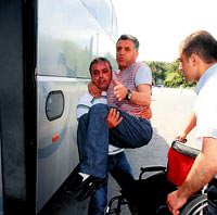 11 milyon engelli 'yolda kalabilir'