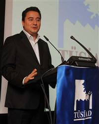 Babacan: "Krizle m�cadelede uluslararas� i�birli�i gerekiyor"