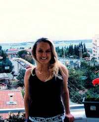 Evlatl�k Zeynep'in miras� �z annesine