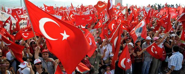 �zmir'de "Cumhuriyet Mitingi" d�zenlendi