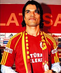 Kartal'a k�s�p Aslan oldu