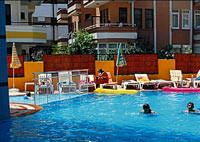 Kriz Thomas Cook'a T�rkiye'de 1 sterline tatil yapt�rt�yor