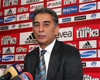 Aslan'dan iki b�y�k imza