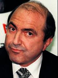 2 milyon $'l�k zimmete 13 y�l hapis
