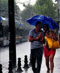 �stanbul'da dolu s�rprizi
